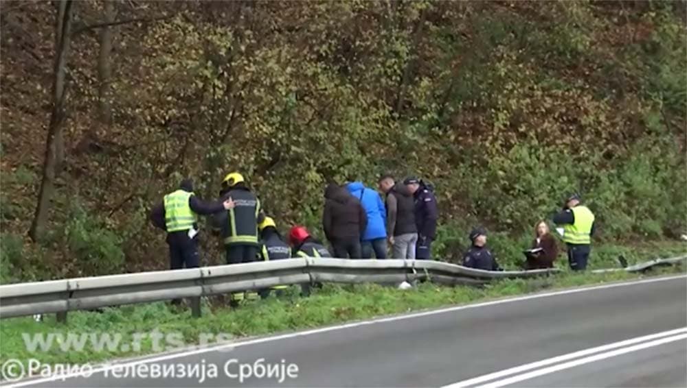 Pronađena tela devojke i muškarca u automobilu u kanalu u blizini Čačka