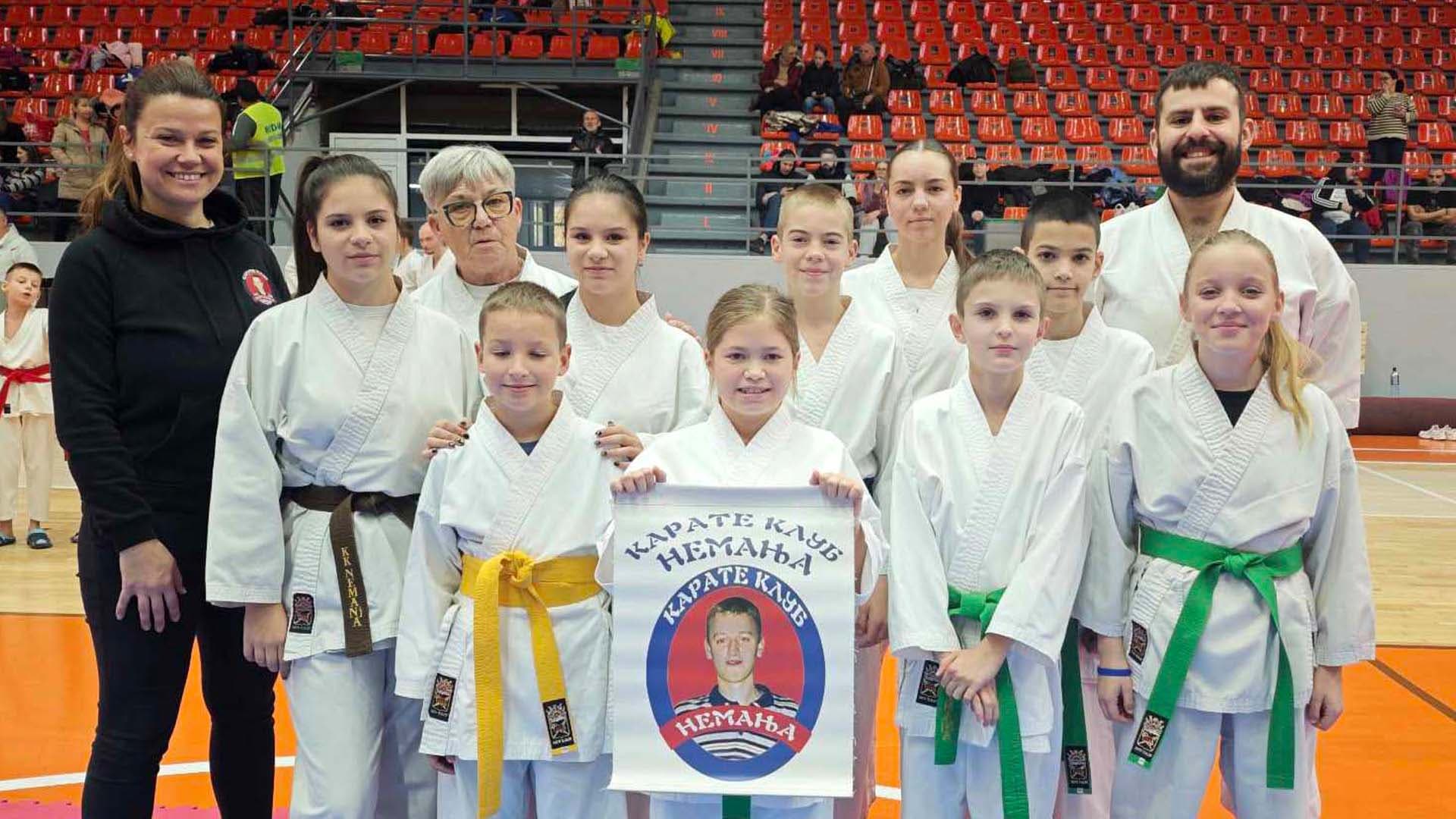 Pregršt medalja na Državnom prvenstvu za "Nemanjiće": Trener Zorana bi bila ponosna na sve nas!