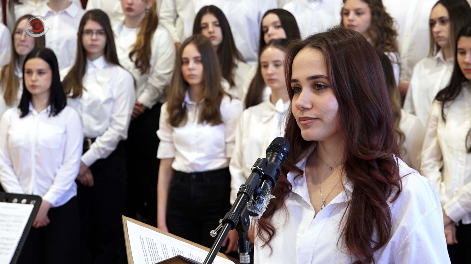 Govor maturantkinje Isidore Đurein na Svetosavskoj akademiji u čačanskoj Gimnaziji (VIDEO)