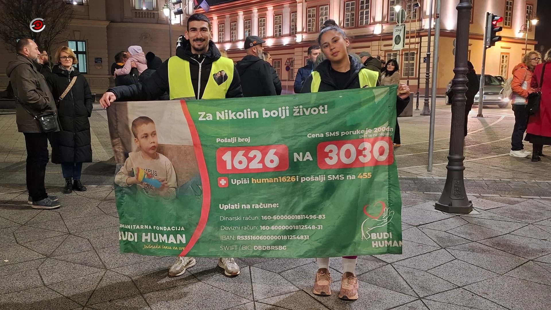 PODVIG OD 920 KILOMETARA: Nina i Aleksandar stigli u Čačak - koračaju Srbijom za Katarinu i Nikolu (VIDEO)