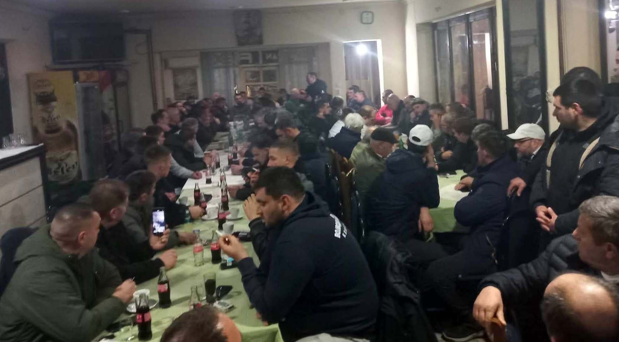 INCIDENT NA SASTANKU POLJOPRIVREDNIKA U MRČAJEVCIMA: Udruženja optužuju vlast za ubačene elemente i traže hitan prijem kod premijera