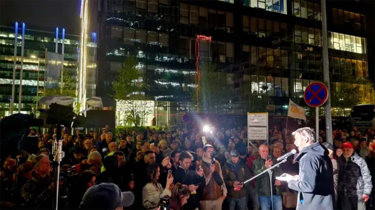 Skup podrške redakciji N1: "Progutaće nas mrak i bruka"