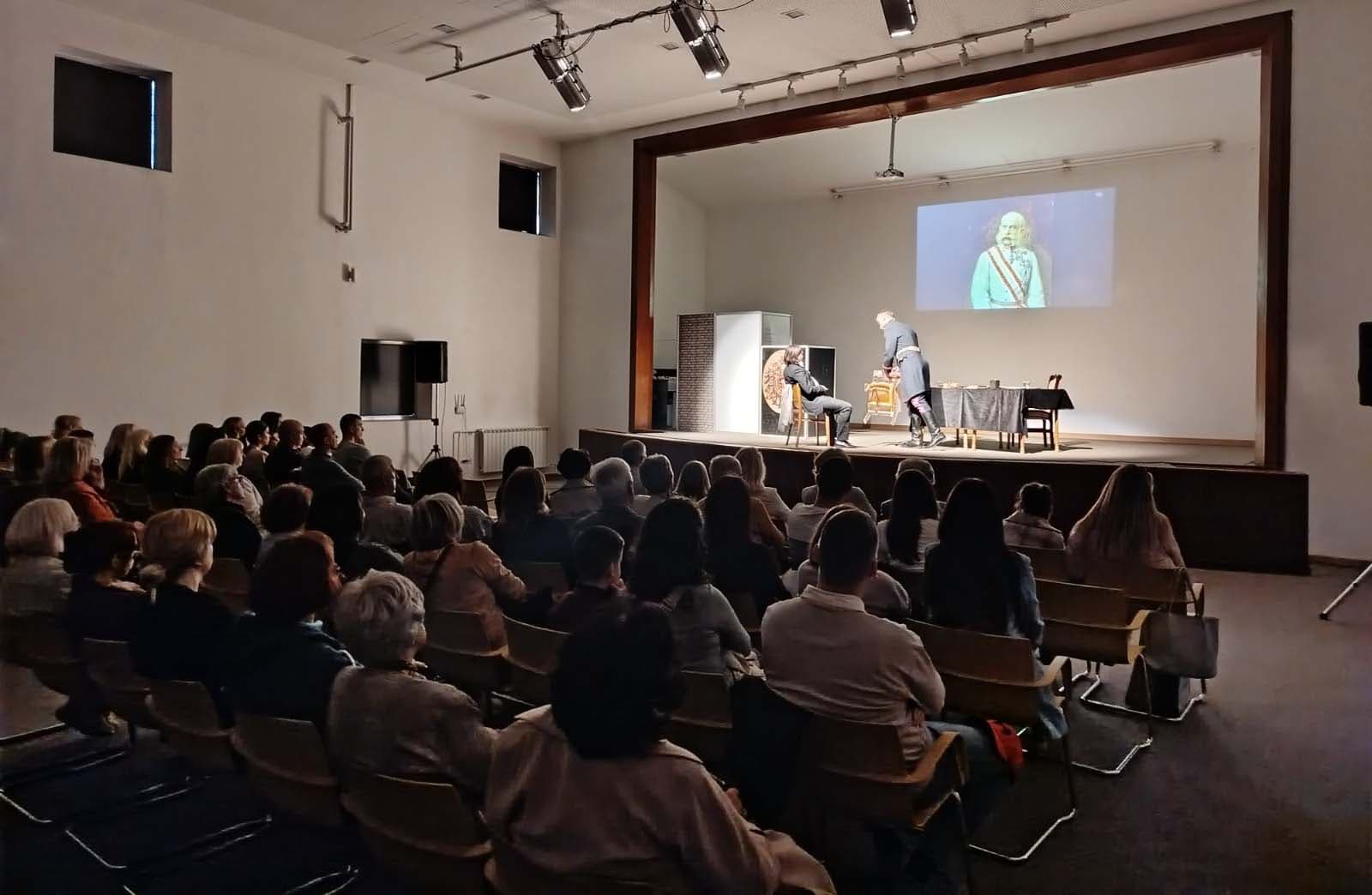 Vanvremenska satira pred čačanskom publikom - "Jazavac pred sudom"