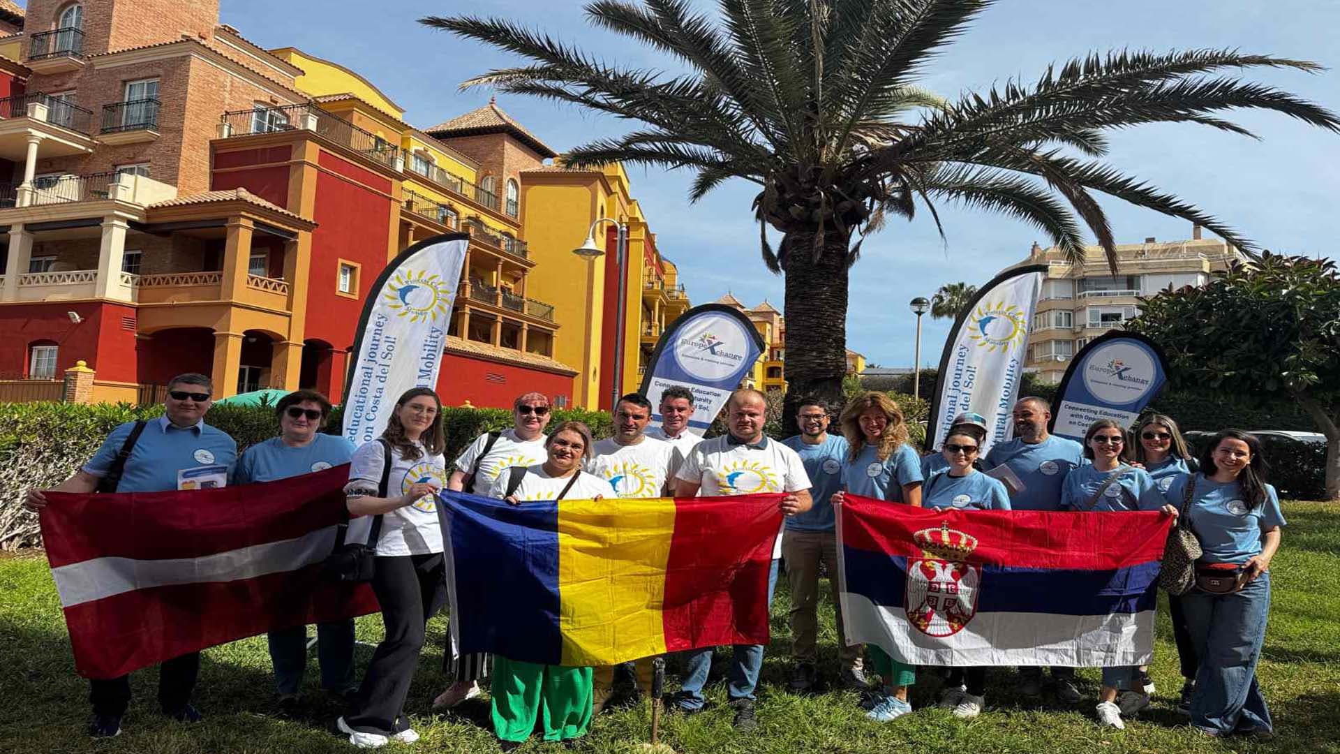 Grupa nastavnika iz OŠ "Tanasko Rajić", u okviru projekta Erasmus+, u studijskoj poseti Španiji