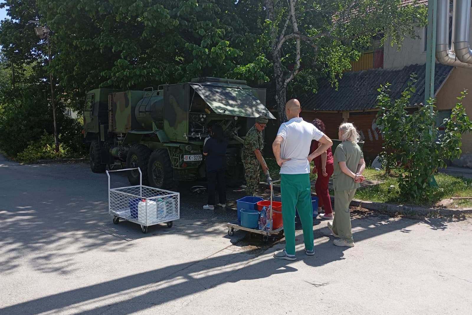 Pomoć Vojske Srbije u vodosnabdevanju Čačka i Gornjeg Milanovca