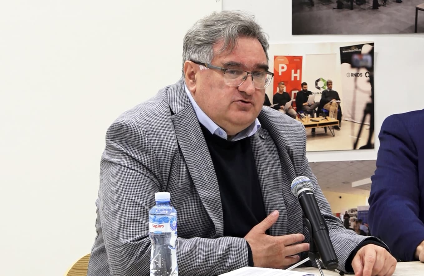 Vukadinović kaže da je studentska lista porasla do blizu 40 odsto, a kako stoji vladajući blok