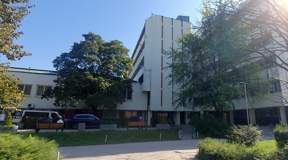 Čačanska bolnica dobila novu opremu: Stigli aparati za anesteziju i bolnički kreveti